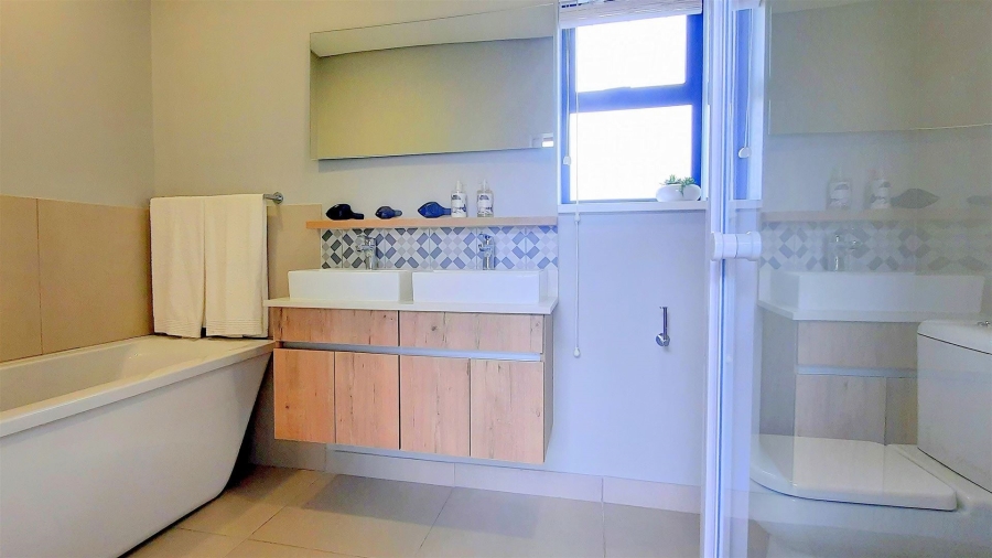 2 Bedroom Property for Sale in Hartland Lifestyle Estate Western Cape